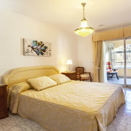 Coral 아파트 칼페